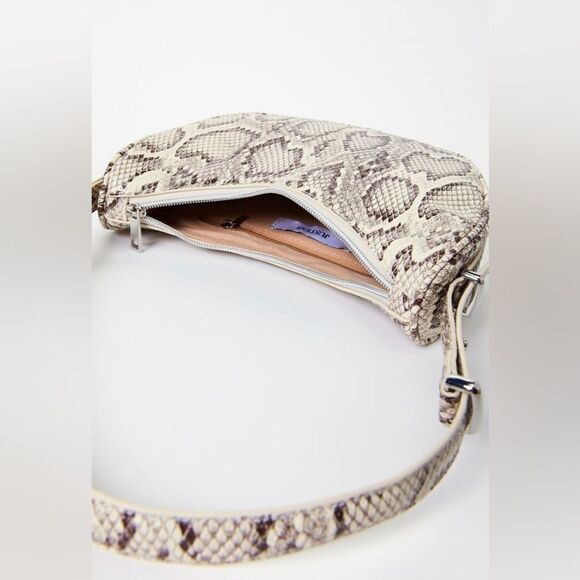 The Minimal Shoulder Bag - Picture 5 of 5